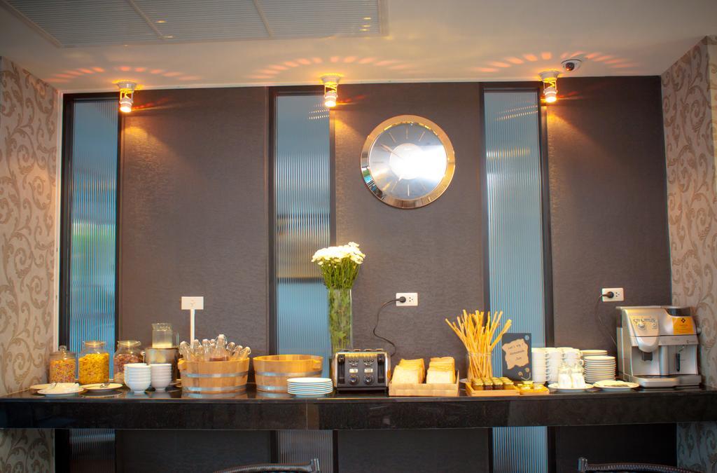 Lani Chiang Mai Hotel Eksteriør bilde